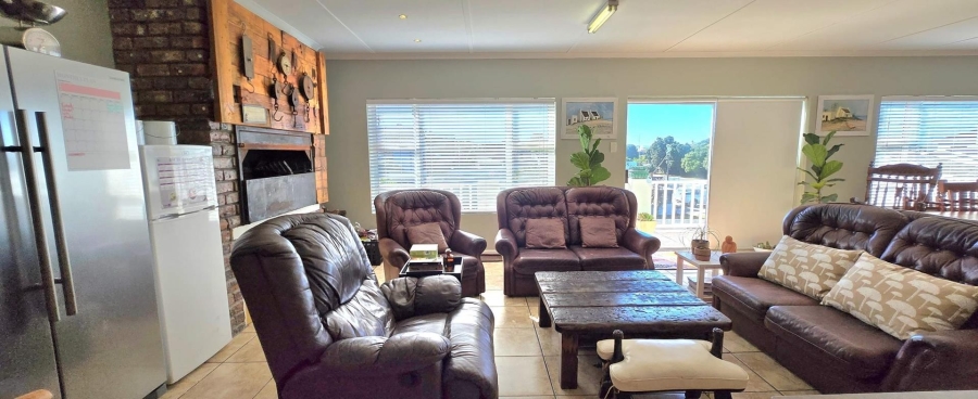 Commercial Property for Sale in Franskraal Western Cape